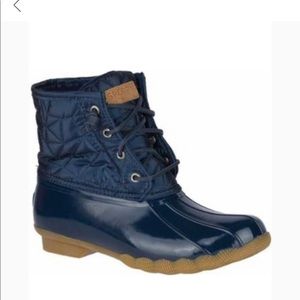 Women’s blue Sperry duck boots